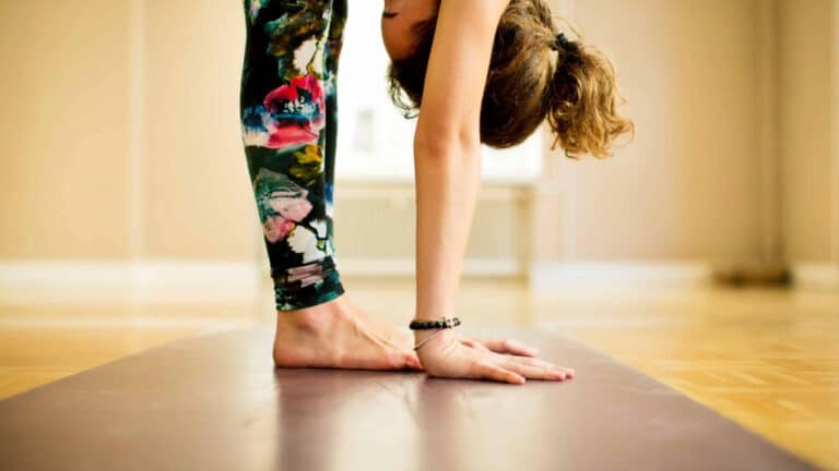 The Benefits of Yoga for Beginners: A Journey to Physical and Mental Well-being