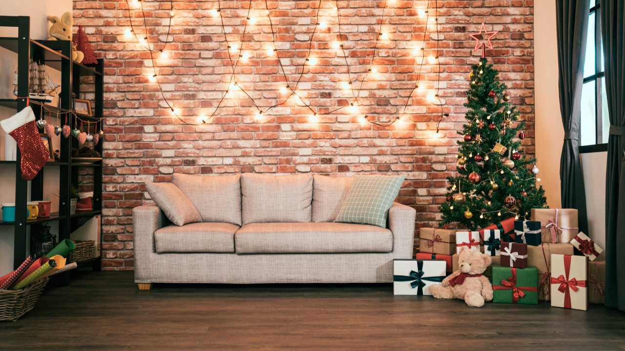 Discover practical and creative tips to create a warm and enchanting holiday atmosphere.